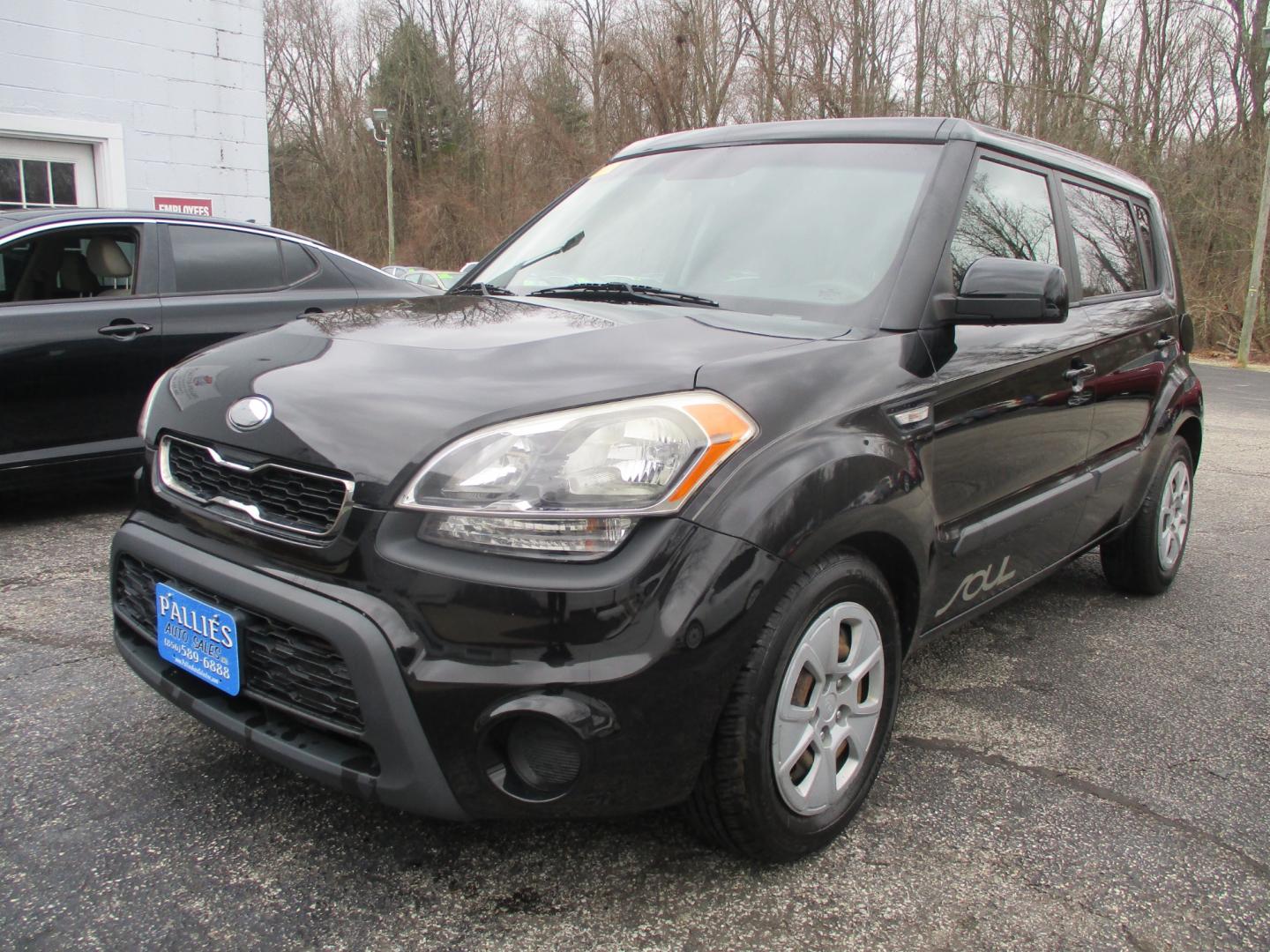 2013 BLACK Kia Soul Base (KNDJT2A57D7) with an 1.6L L4 DOHC 16V engine, 5-Speed Manual transmission, located at 540a Delsea Drive, Sewell, NJ, 08080, (856) 589-6888, 39.752560, -75.111206 - Photo#0